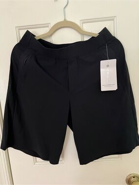 Athleta Black Women’s Performance Shorts